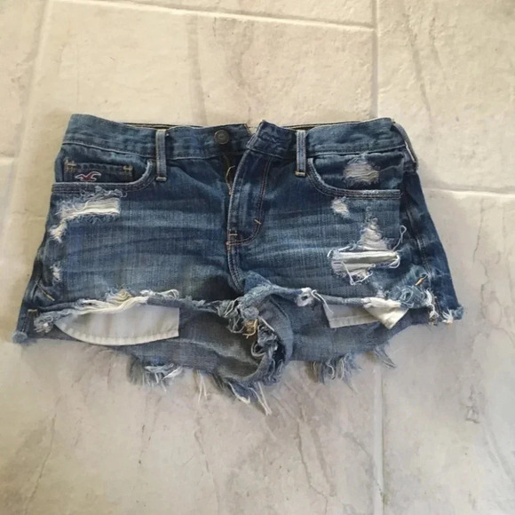 Hollister cutoff shorts - Picture 5 of 10